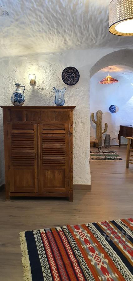 Cueva De La Higuera Villa Guadix Eksteriør bilde